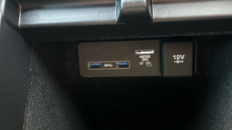 Land Rover Range Rover Evoque 2.0 P200 R-Dynamic SE 5dr Auto Petrol Hatchback